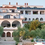 Black Pearl Guest house