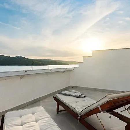 Gostinjska kuća Black Pearl 3*