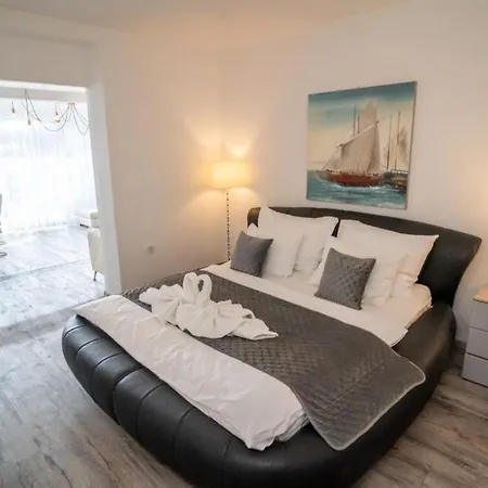 Black Pearl Guest house 3*