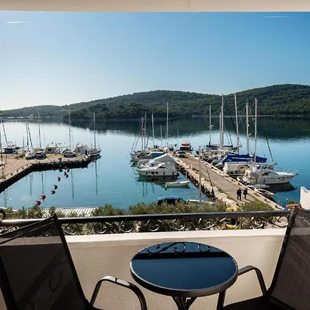 Guest house Black Pearl 3*