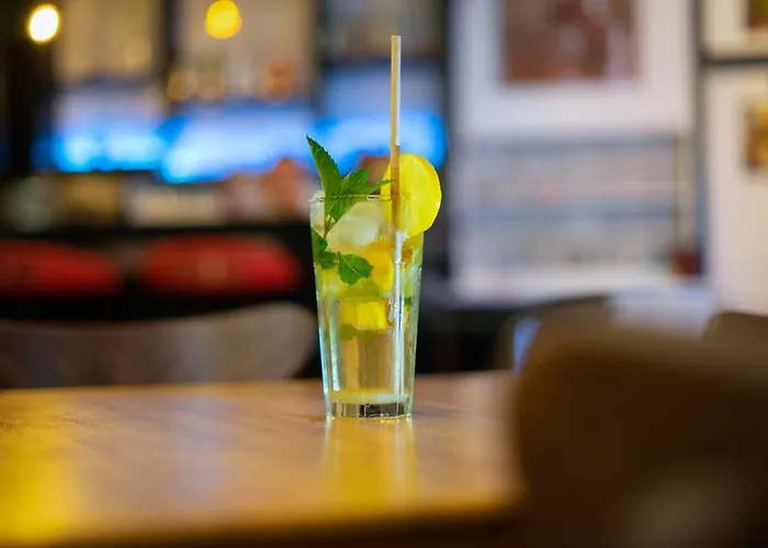 Black Pearl 3* Tisno