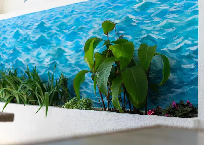 Black Pearl 3* Tisno